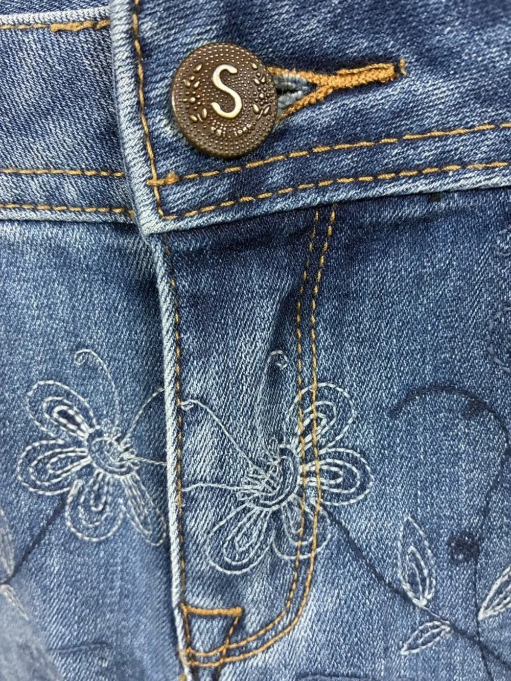 Sundance Womens 27 Embroidered Denim Bermuda Shorts Floral Boho Frayed Hem